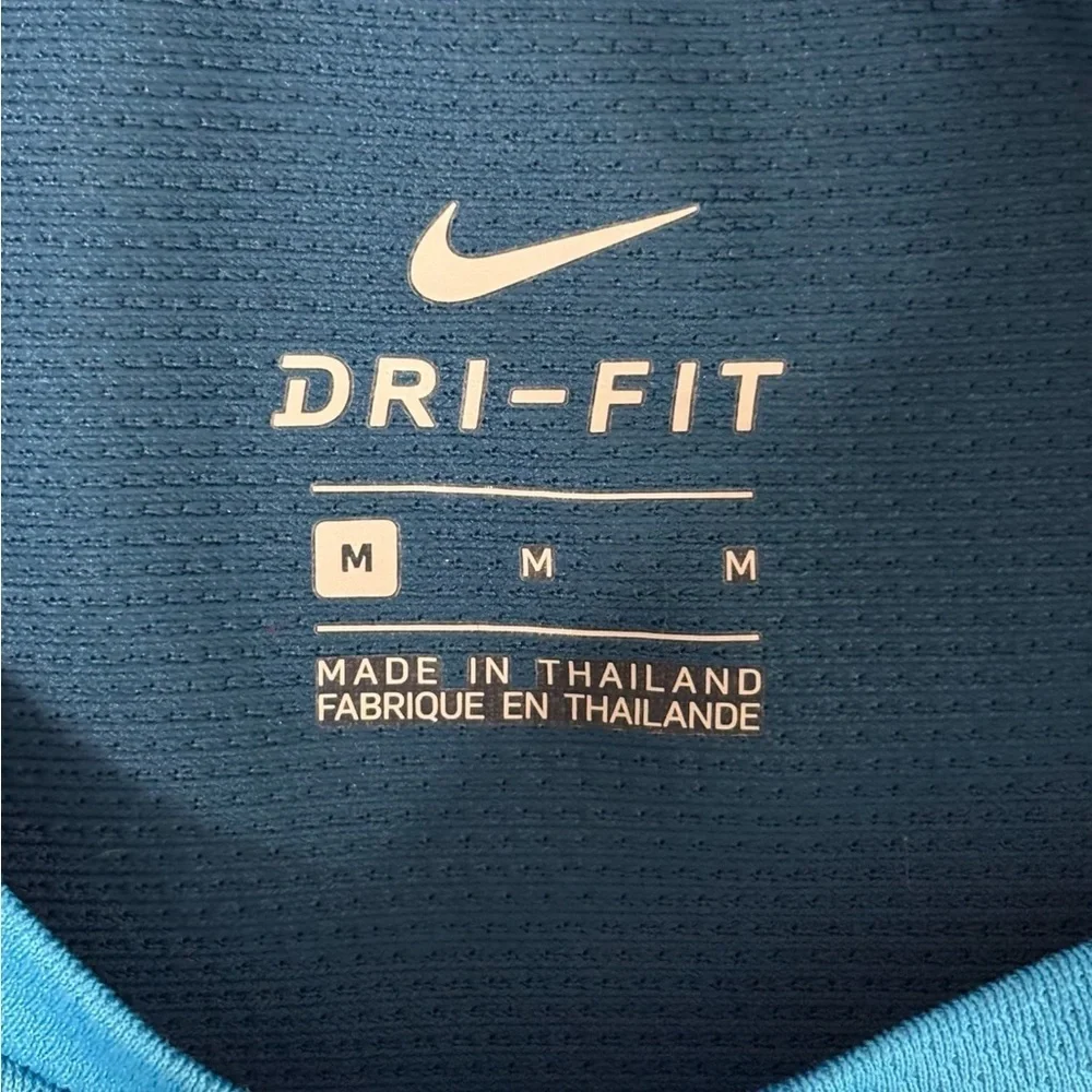 Boys size medium Nike dri fit shirt , #E1179
